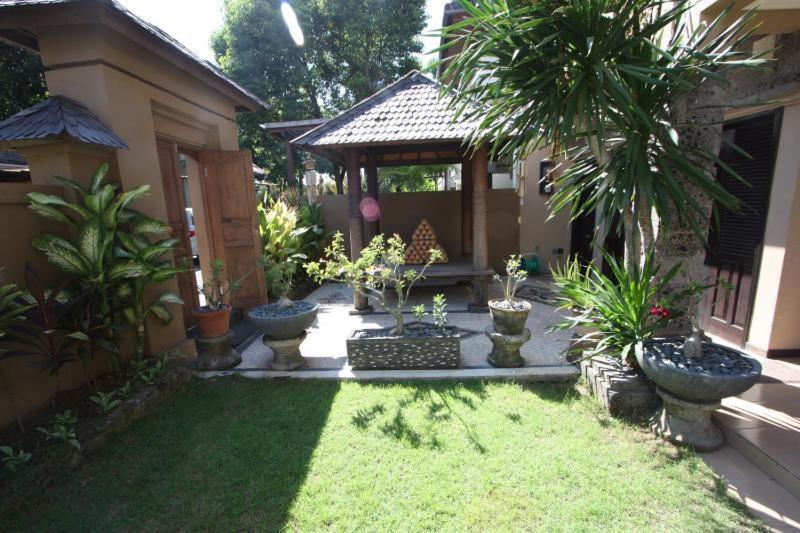Villa Indah Kuta Royal - Private Pool - Optic Fiber High Speed Internet エクステリア 写真